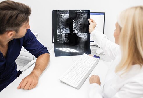 Diagnosi di osteocondosi cervicale nell'uomo