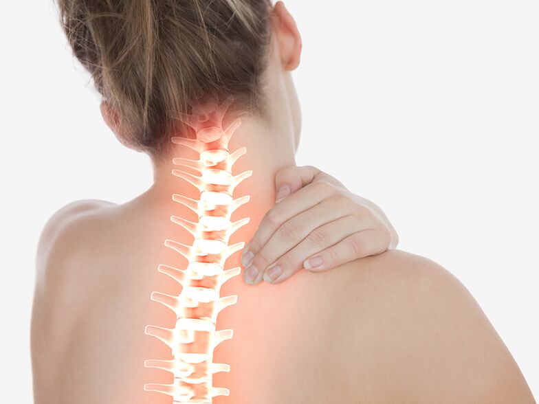 L'osteocondrosi cervicale si manifesta come dolore sordo o lancinante