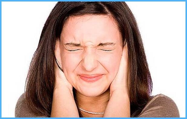 Il rumore nella testa di una donna è uno dei segni dell'osteocondrosi cervicale